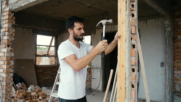 Les étapes clés pour réussir une rénovation complète de maison
